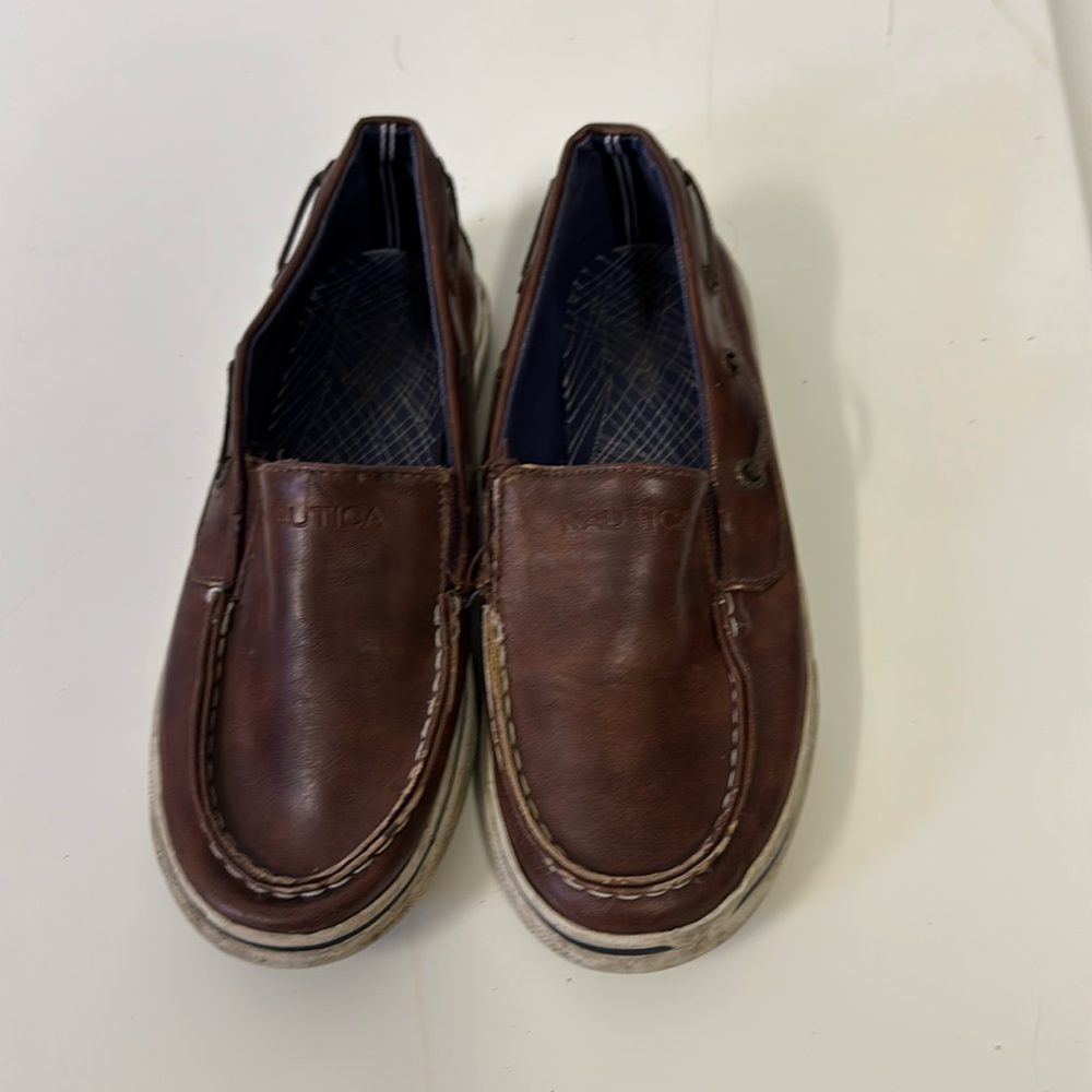 Nautica brown leather shoes size 2